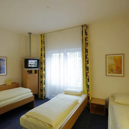 Designhotel + Congresscentrum Wienecke Xi. Hotel 4*