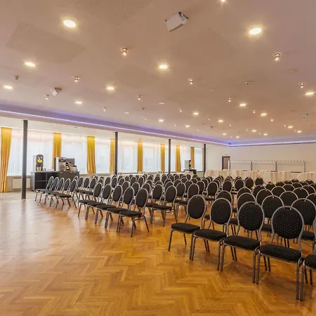 Designhotel + Congresscentrum Wienecke Xi. 4*